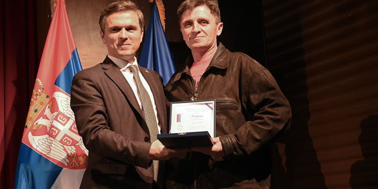 Борачке споменице уручене ратним ветеранима из Бора – 285 признања за храброст и жртву у ратовима деведесетих