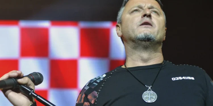 УСТАШКИ БАЛ ВАМПИРА У СПЛИТУ: На Томпсоновом концерту одјекује „За дом спремни“