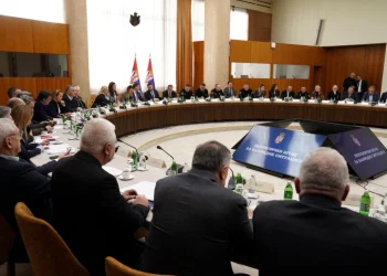 Републички штаб за ванредне ситуације: Обезбедити снабедевање струјом, приступити попису и надокнади штете