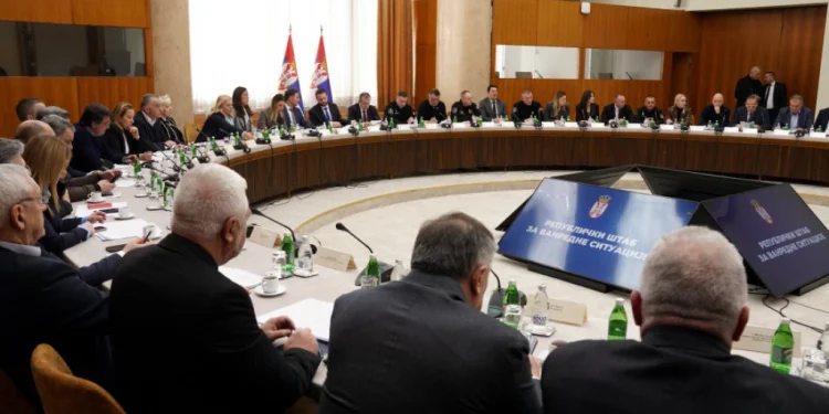 Републички штаб за ванредне ситуације: Обезбедити снабедевање струјом, приступити попису и надокнади штете