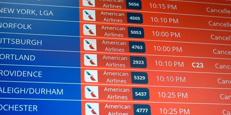 У САД због зимске олује отказано готово 4.000 летова