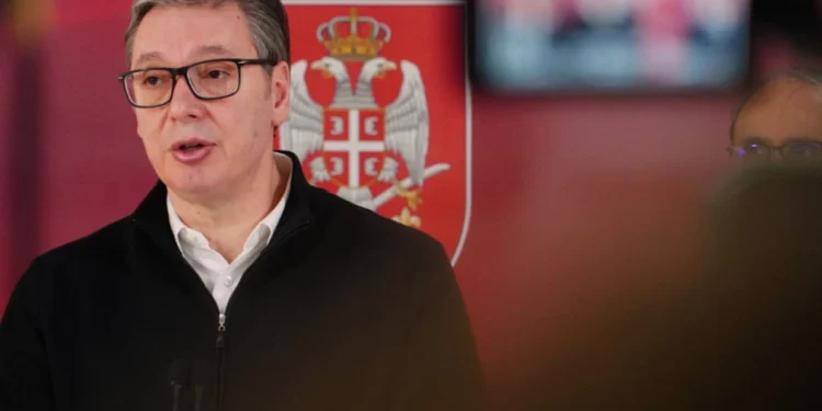 Вучић: Борићемо се да блокадери не победе зато што би уништили Србију