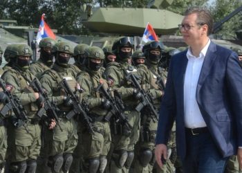 ВУЧИЋ НАЈАВИО: „УВЕЋАВАМО ВОЈНЕ КАПАЦИТЕТЕ ЗА 100 ПОСТО“!
