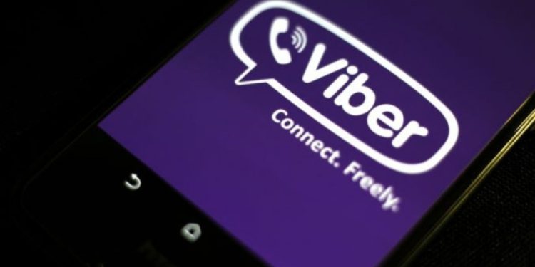 Скоро 100 одсто њих комуницира са породицом смс-ом и вибером