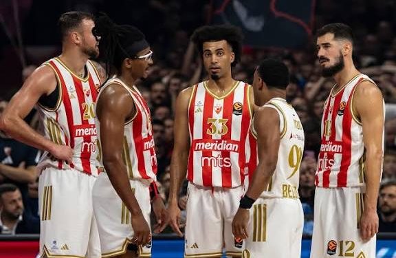 САША ОБРАДОВИЋ ОБРАДОВАО НАВИЈАЧЕ ЦРВЕНЕ ЗВЕЗДЕ ПРЕД МЕЧ СА МОНАКОМ