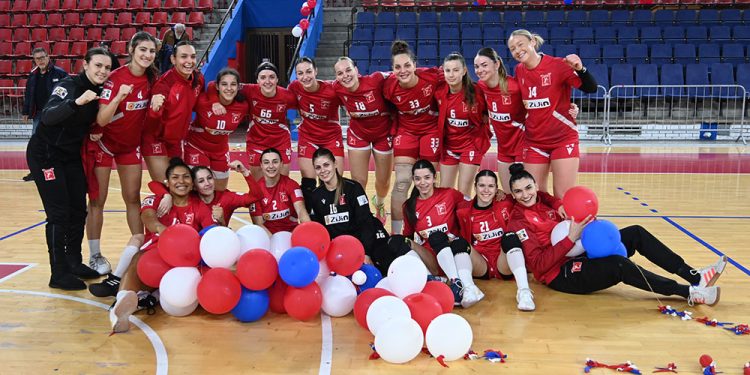 Женски рукометни клуб „Бор” ; заједништво и тимски дух