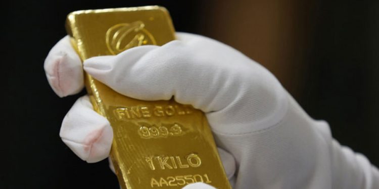 Цена злата достигла нови рекорд, са више од 5.000 долара по унци