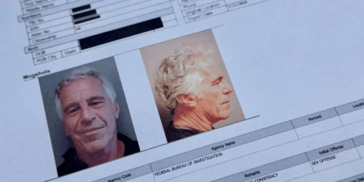 Већина Епстинових жртви тврде да им је обећавао пријем на престижне универзитете