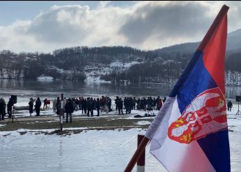 Пливање за Часни крст на Борском језеру