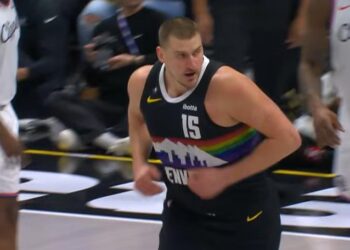 Никола Јокић се после месец дана паузе вратио на терен!