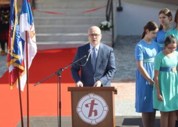 У Рачи отворен Музеј ћирилице: Вучевић поручио да је писмо темељ нашег идентитета