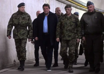 Гашић и Мојсиловић обишли снаге Војске Србије за контролу и заштиту ваздушног простора