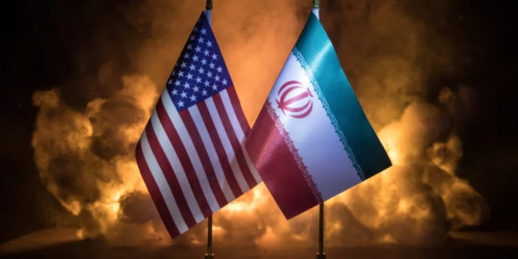 ЦБС: Америчка војска спремна да нападне Иран у суботу, Трамп још није донео одлуку