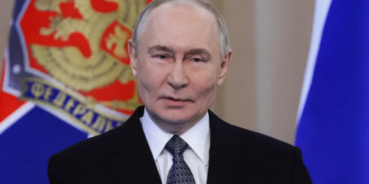 Путин: Непријатељ није у стању да победи Русију иако то жели