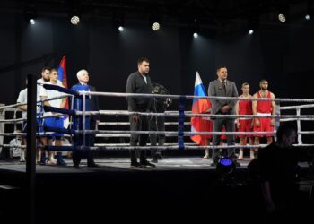 СПЕКТАКЛ У СОЧИЈУ: Србија и Русија у рингу пријатељства – Боровчанин учврстио сарадњу две боксерске силе