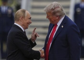 ЕВРОПА НИЈЕ СПОСОБНА САМА ДА ЗАУСТАВИ СУКОБ: Неопходни Путин и Трамп