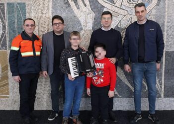 После четири деценије – у Музичку школу „Миодраг Васиљевић“ у Бору стигао нов инструмент