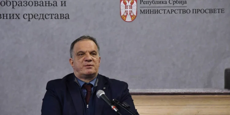 Станковић: Универзитет треба одвојити од политике, а не политизовати га