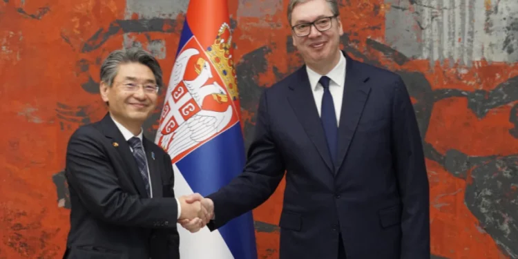 Председник Вучић примио акредитивна писма новоименованог амбасадора Јапана