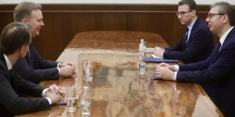 ВУЧИЋ СА СПЕЦИЈАЛНИМ ИЗАСЛАНИКОМ ЕУ: САСТАНАК У БЕОГРАДУ