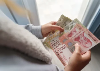 ПЛАТЕ У СРБИЈИ У ПОРАСТУ: РАСТ ОД 12,7 ОДСТО У ЧЕТВРТОМ КВАРТАЛУ 2025.