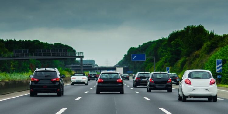 Путеви Србије: Од 1. априла сви камиони ће морати да имају „таг“ уређаје