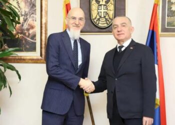 СПРЕМНОСТ ИТАЛИЈЕ ДА НАСТАВИ ДА ПРУЖА ПОДРШКУ СРБИЈИ НА ЕВРОПСКОМ ПУТУ! Министар правде Ненад Вујић и Лука Гори о процесу европских интеграција Србије