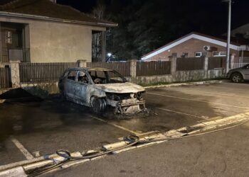 НОВА ЕСКАЛАЦИЈА У АРАНЂЕЛОВЦУ: Запаљен аутомобил директора ТО – на мети истакнути напредњак!