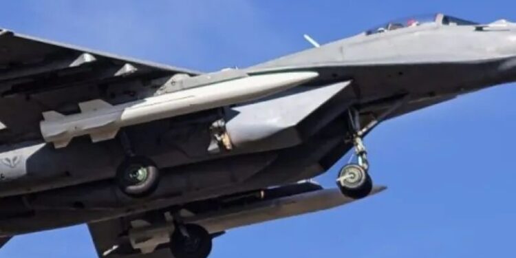 Србија купила од Кине хиперсоничне балистичке ракете CM 400 AKG домета до 400 километара!