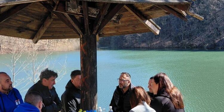 Министарка Сара Павков посетила Затон на Мајданпечком језеру