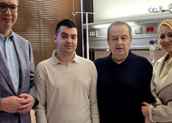 Вучић: Дачић излази из болнице, хвала лекарима који су бринули о њему