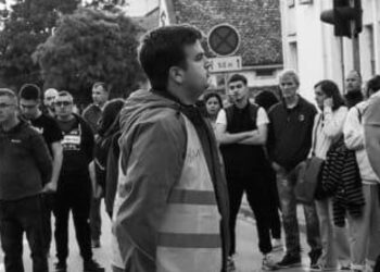 НАСТАВАК СУКОБА блокадера из студентског покрета из Новог Сада и „Млади Кула“!