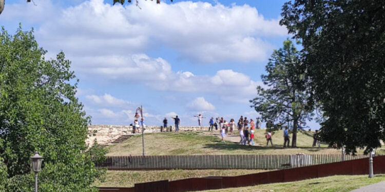 У Србији данас сунчано, температура до 21 степен