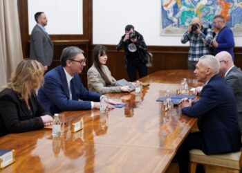 Вучић: са Харченком о међународним приликама и енергетској стабилности