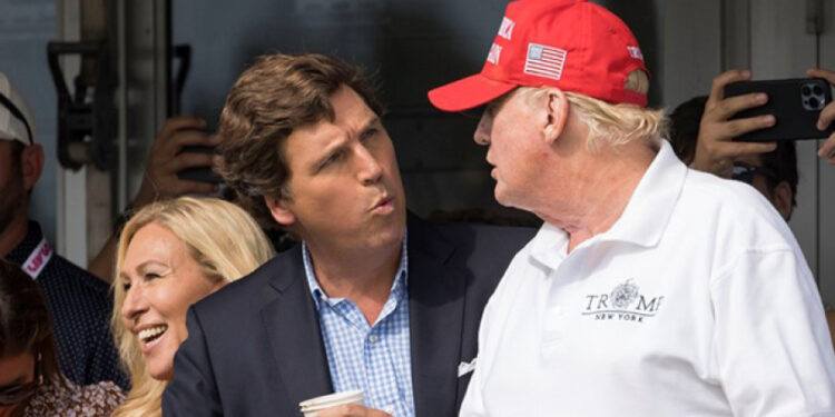 Трамп напао Такера Карлсона