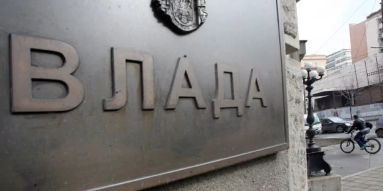 Влада Србије донела одлуку о забрани извоза нафте и свих нафтних деривата за погон мотора