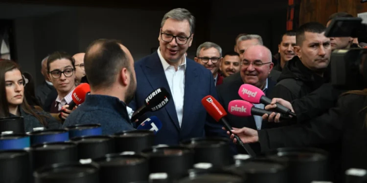 Александар Вучић: Пре тачно годину дана покушали да сруше Србију, победила је Србија, позивам на уједињење