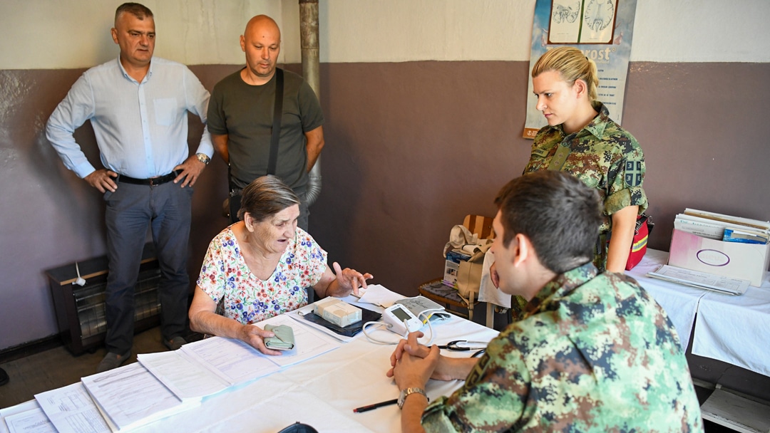 ВОЈНИ ЛЕКАР НА СЕЛУ: Превентивни прегледи за мештане Леновца и Ласова