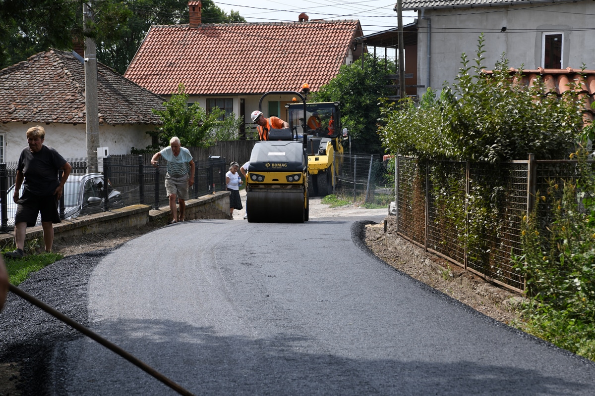 ЗВЕЗДАН ДОБИЈА УРЕЂЕНИЈЕ УЛИЦЕ: У току реконструкција Омладинске и Карађорђеве