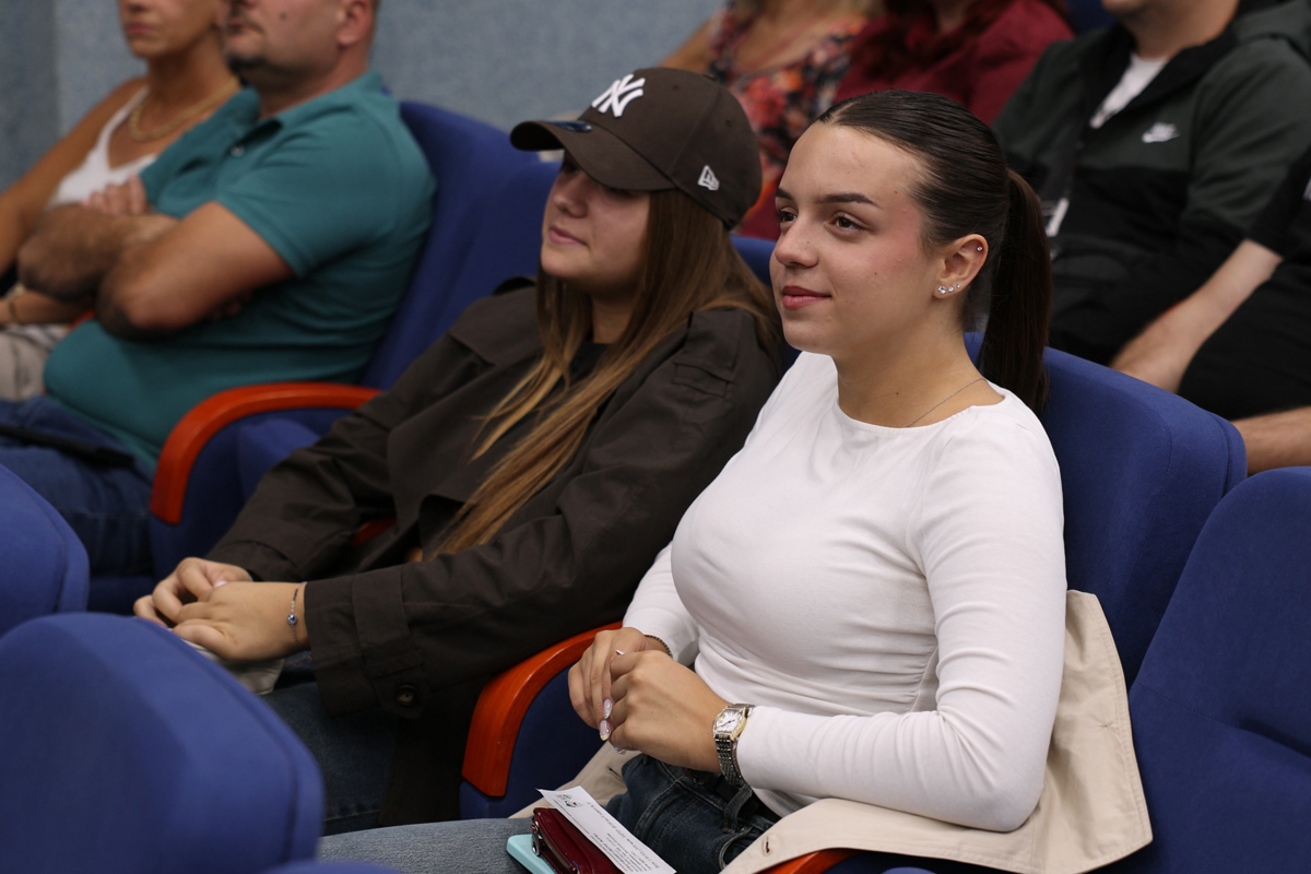 ПРИЧА О ВЕРИ, ИСТРАЈНОСТИ И ИДЕНТИТЕТУ: „Чувар иконе Светог Ђорђа” представљен у Зајечару